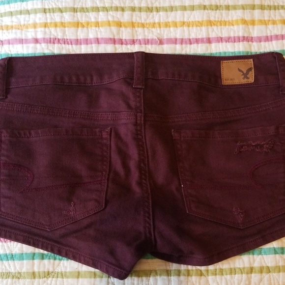 A&E Maroon Distressed Shorts size 4 - Picture 2 of 7